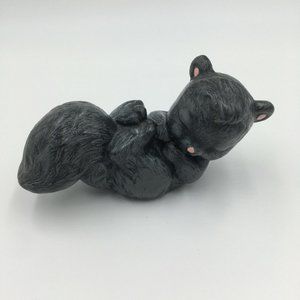 KIMPLE Vintage 1987 Ceramic Slip Ware Figurine, Hand Painted SQUIRREL. No Mold